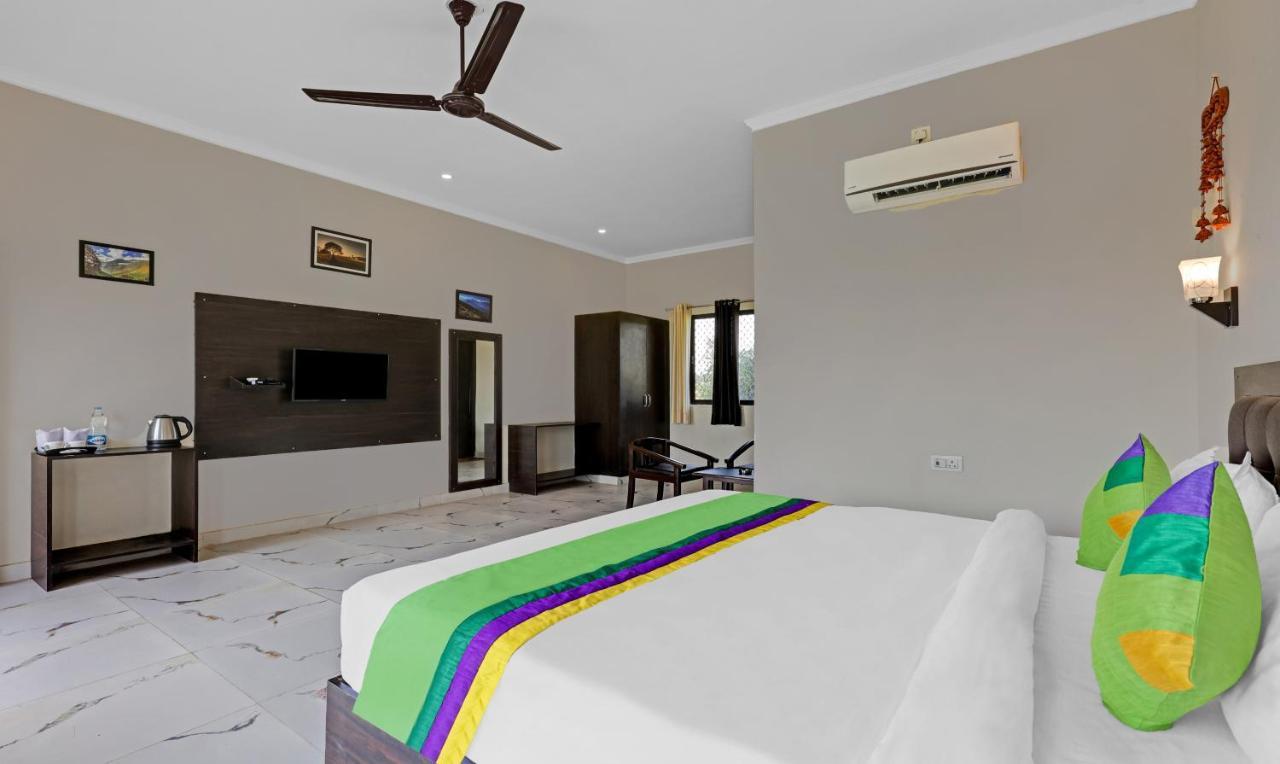 Treebo Kaira Resort With Pool View, 5 Km From Jim Corbett Jungle Safari Rāmnagar Exterior foto